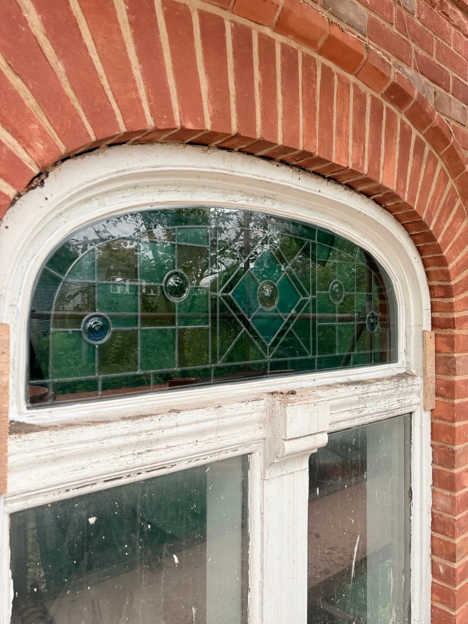 Green Diamond Arch Encapsulation